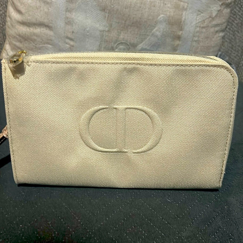 NWOT Dior Wristlet